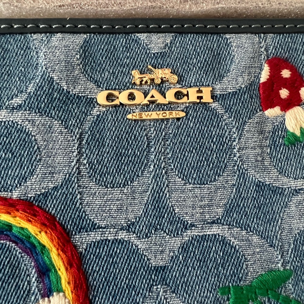 Coach denim embroidered wristlet - Picture 5 of 6